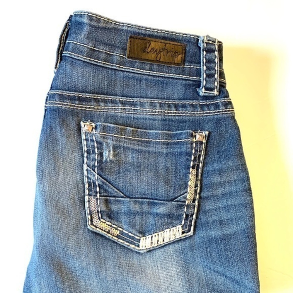 Daytrip women’s denim jeans size W27 X L24
